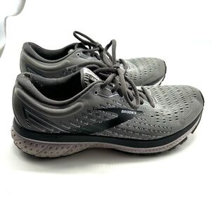 Brooks Ghost 13 sneakers gray/ blackened pearl/purple SZ 9 Worn see pics
